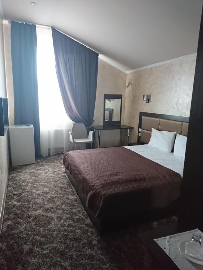 Mishel Plus Hotel Kharkov Ngoại thất bức ảnh
