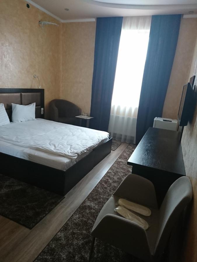 Mishel Plus Hotel Kharkov Ngoại thất bức ảnh