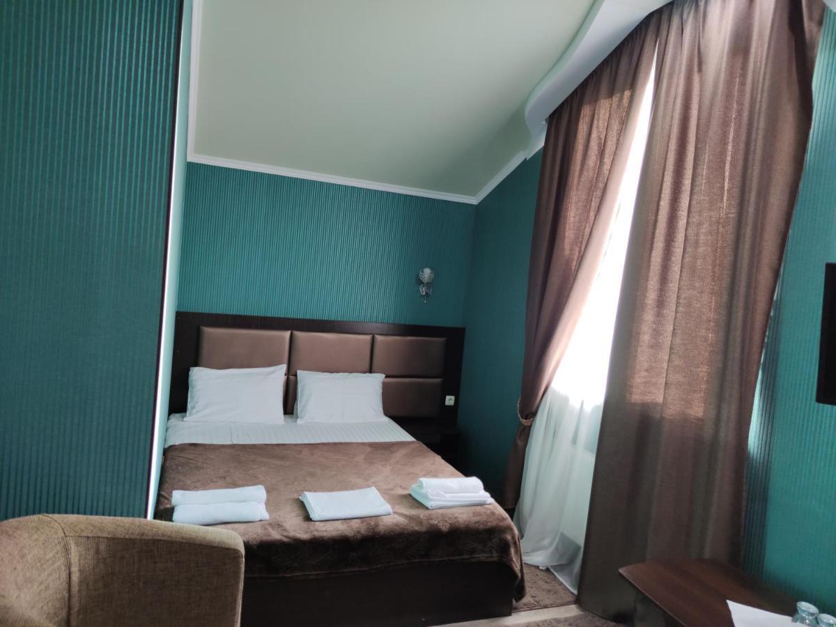 Mishel Plus Hotel Kharkov Ngoại thất bức ảnh