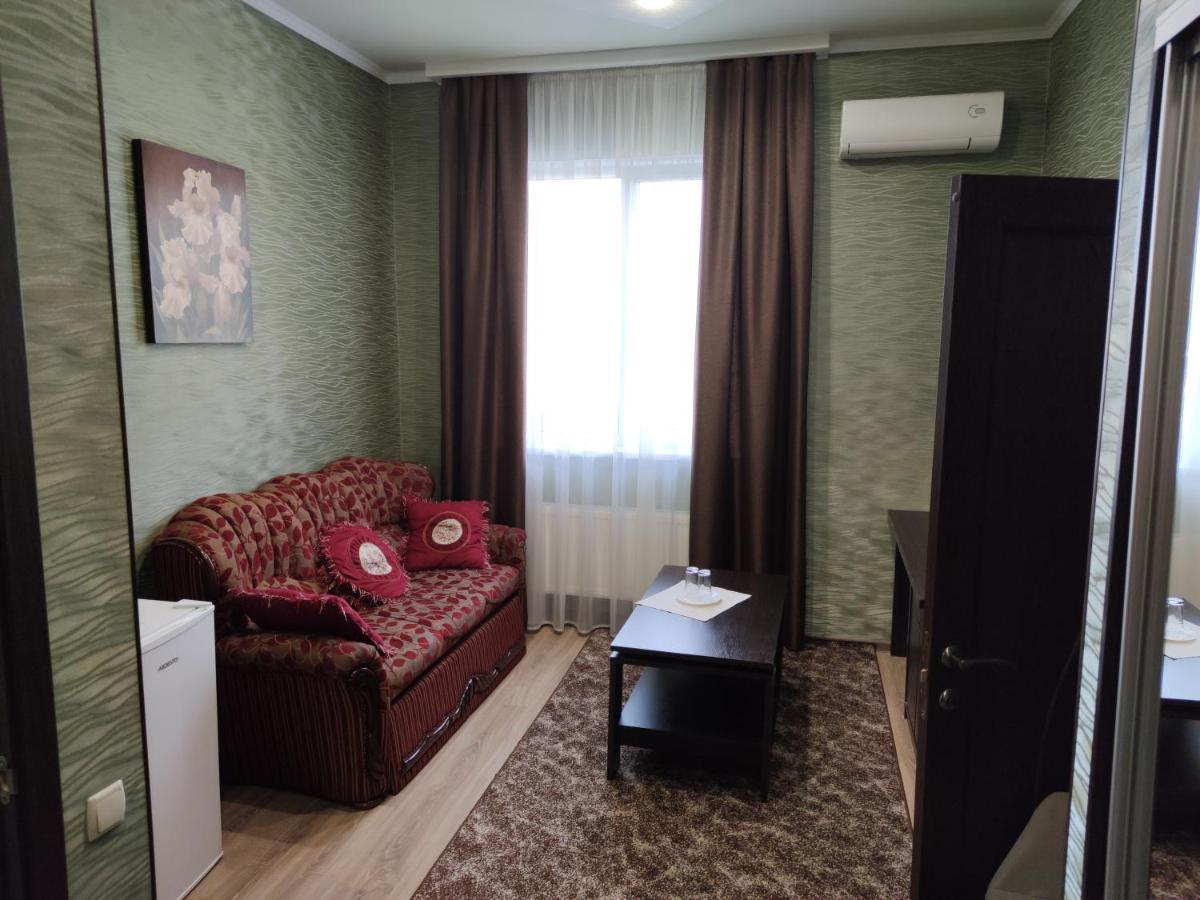 Mishel Plus Hotel Kharkov Ngoại thất bức ảnh