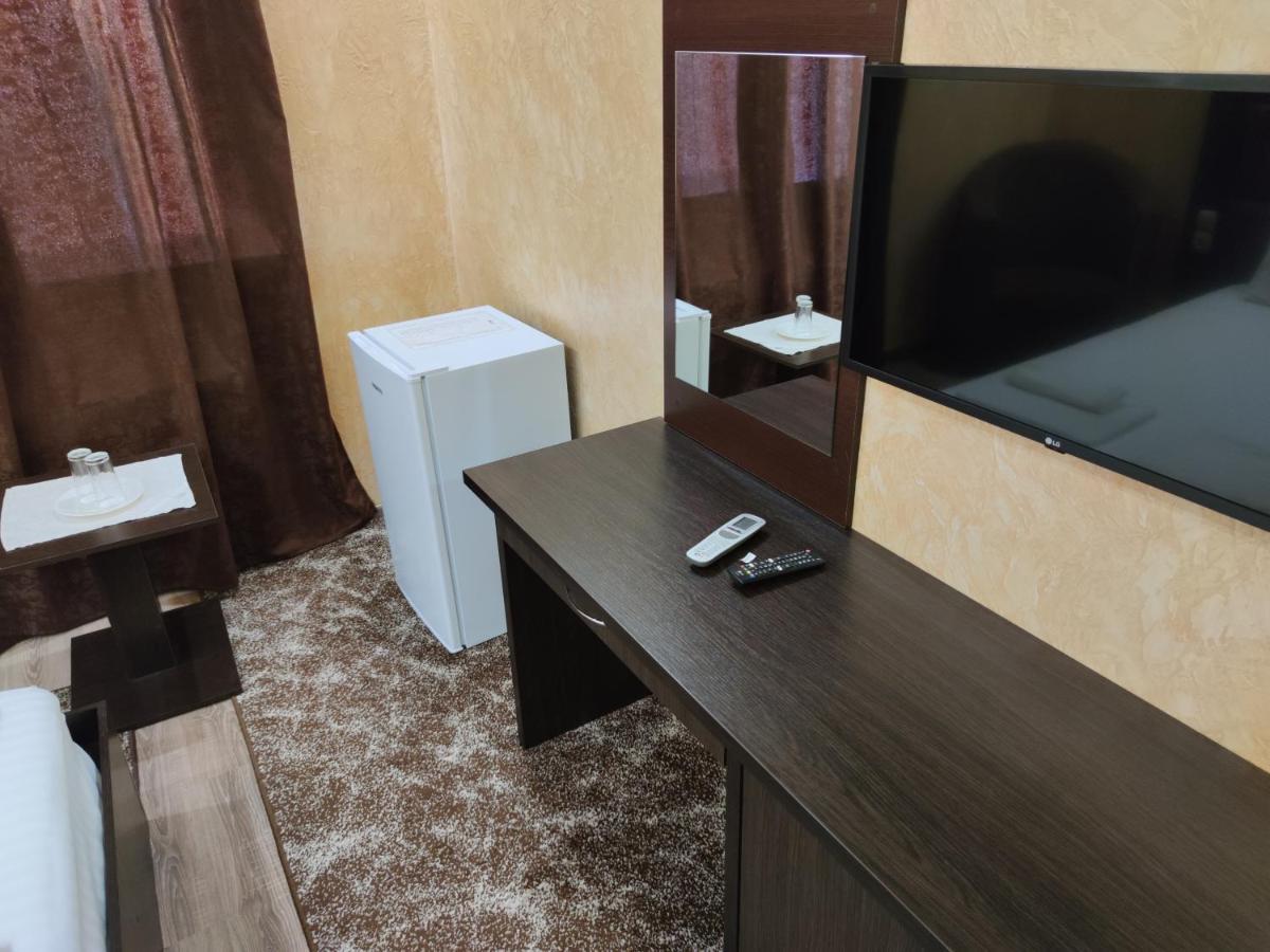 Mishel Plus Hotel Kharkov Ngoại thất bức ảnh